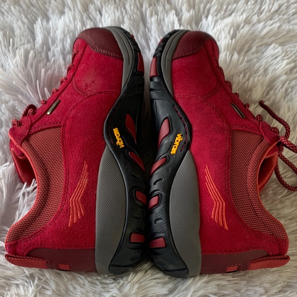 Dansko Paisley Red Women's Sneakers - Picture 8 of 16